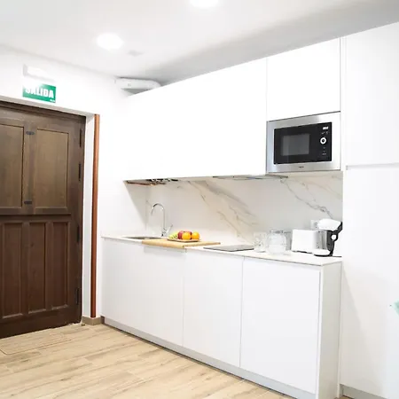 La Estrella De Tarsis * Σαντιγιάνα ντελ Μαρ