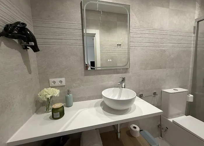 La Estrella De Tarsis * سانتيانا ذيل مار